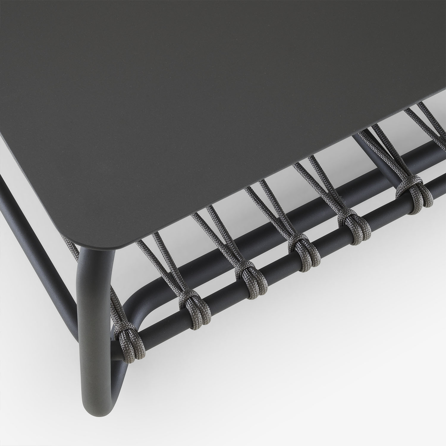 Image GARTEN-COUCHTISCH AUS ALUMINIUM, IN ANTHRAZIT LACKIERT   5