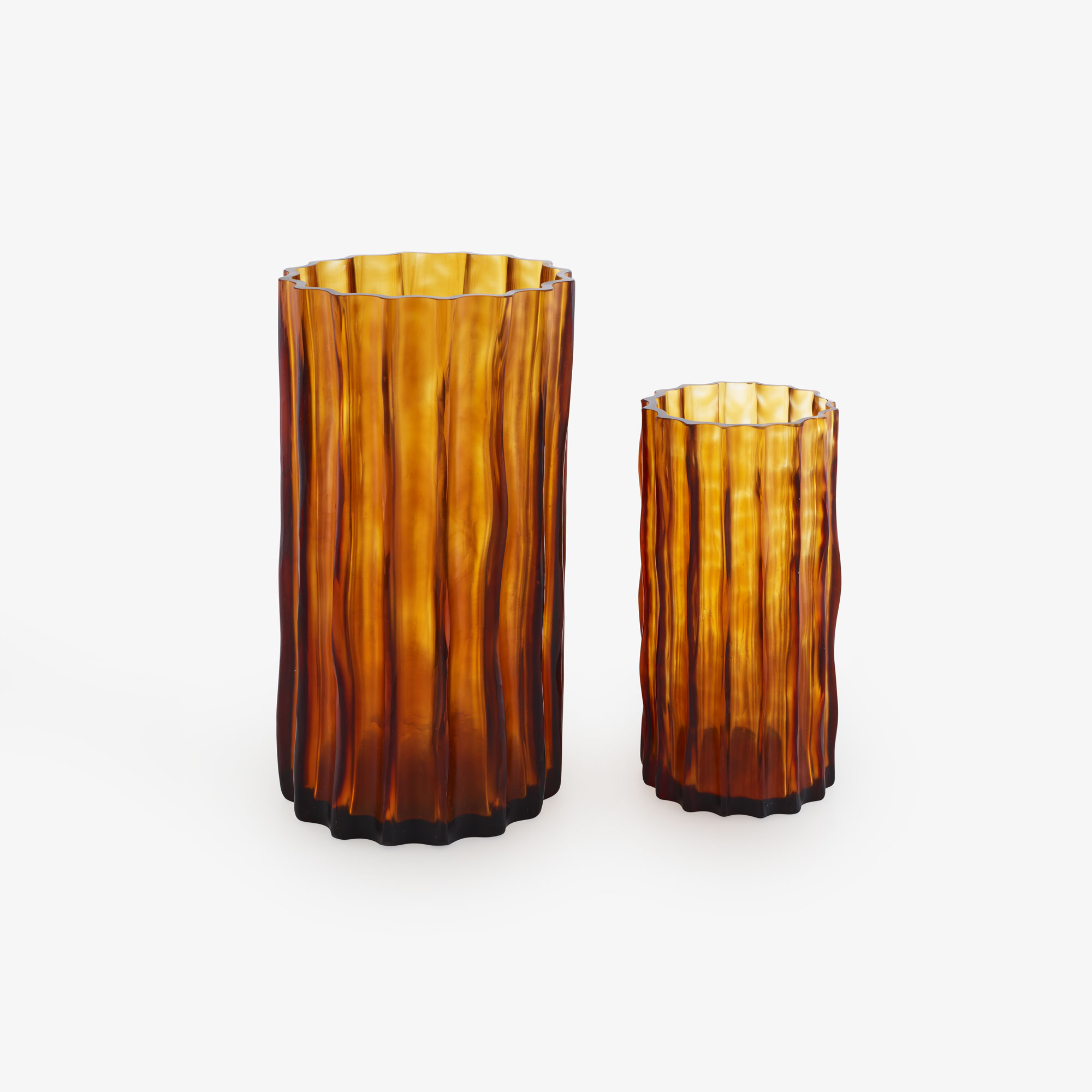 Image Set of 2 vases small amber 2