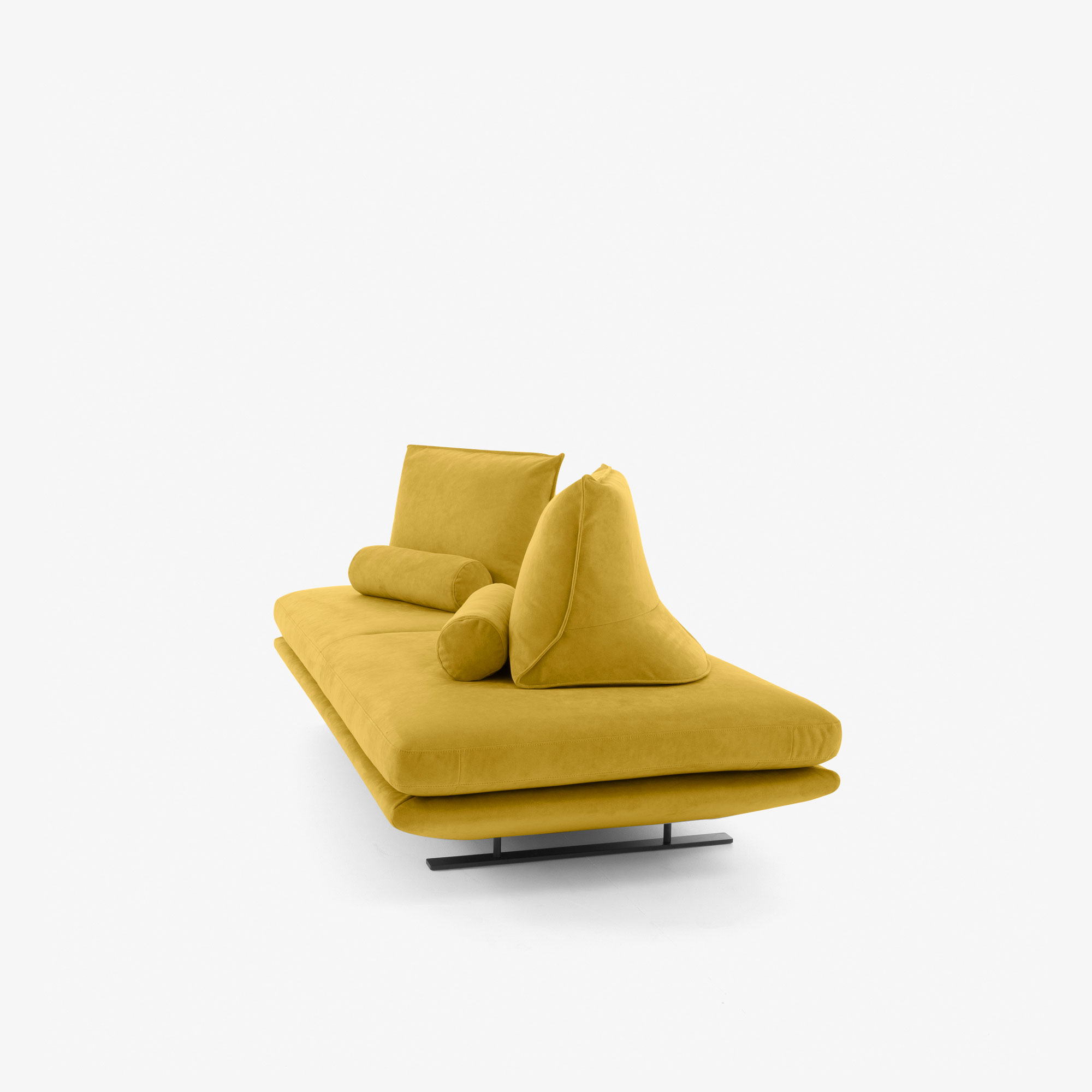 Image Medium sofa - d 39¼"   3