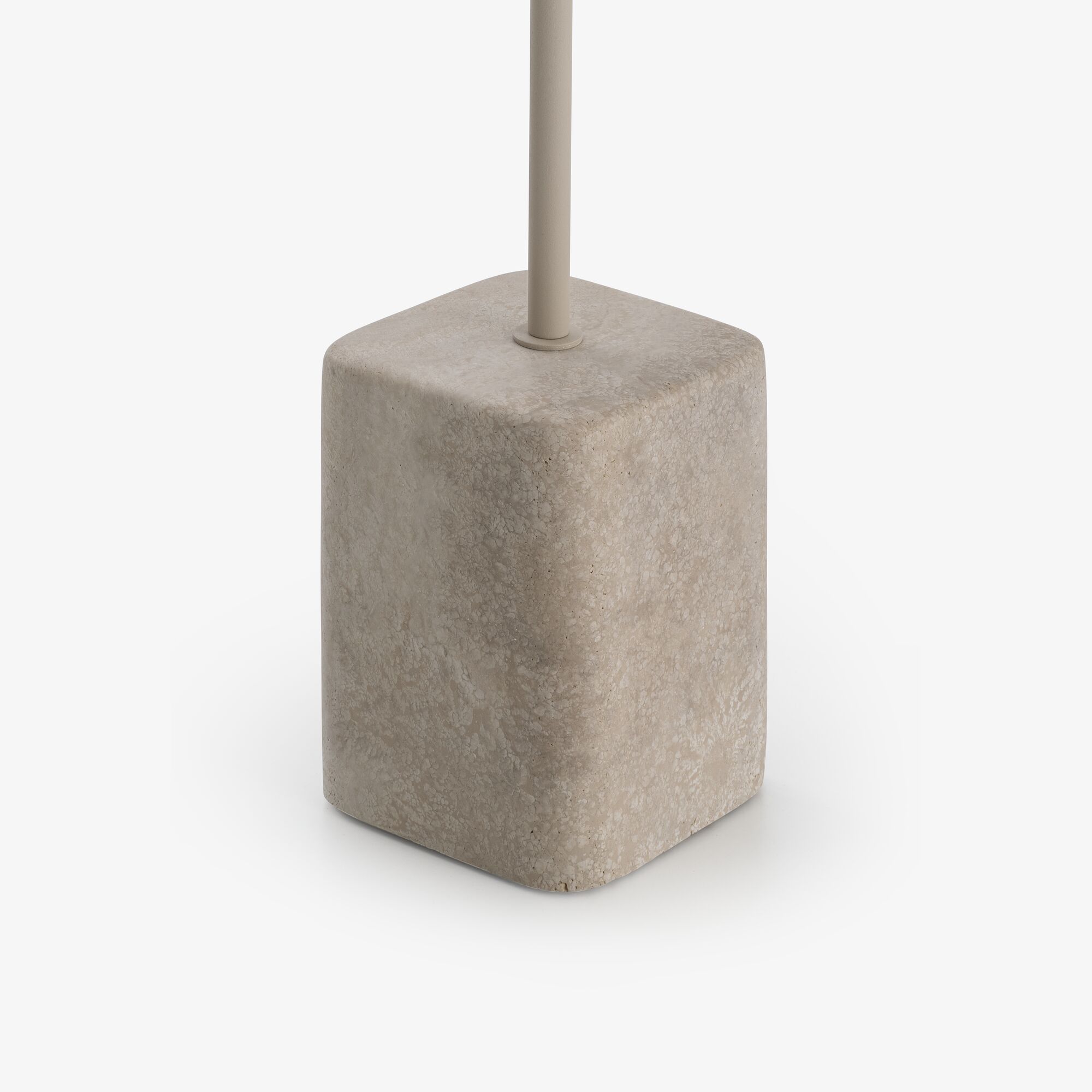 Image Table d'appoint plateau rond  2