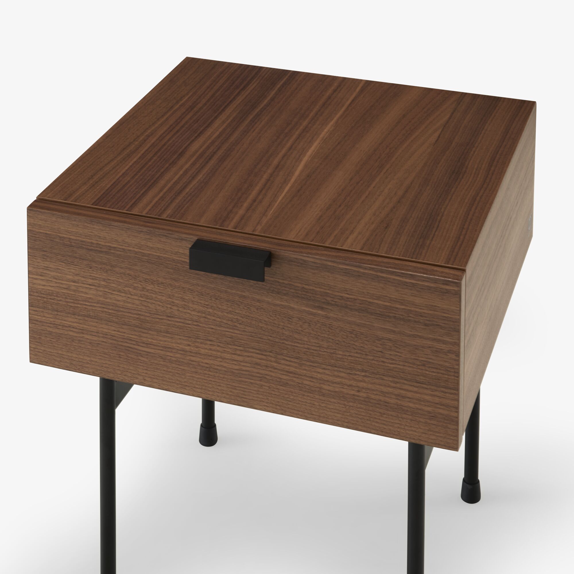 Image NACHTTISCH NUSSBAUM RUNDROHRGESTELL 5