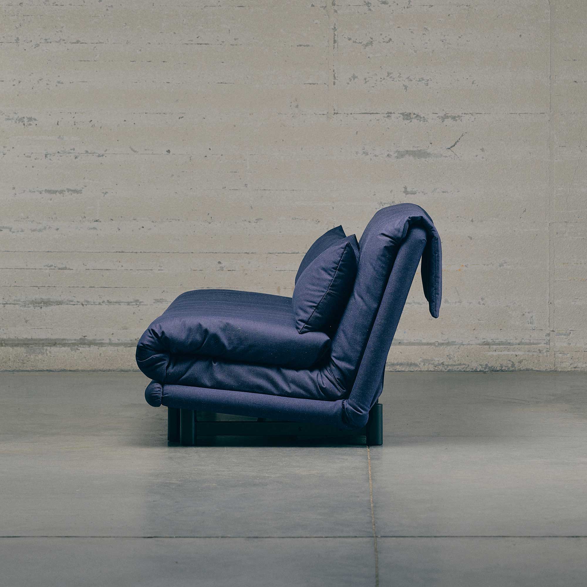 Image SCHLAFSOFA 3-SITZIG MIT KEILKISSEN   3