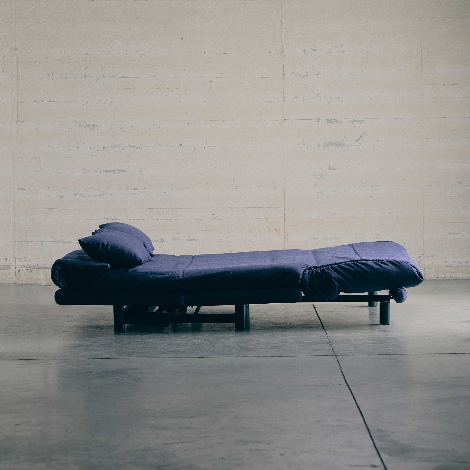 Image SCHLAFSOFA 3-SITZIG MIT KEILKISSEN   5