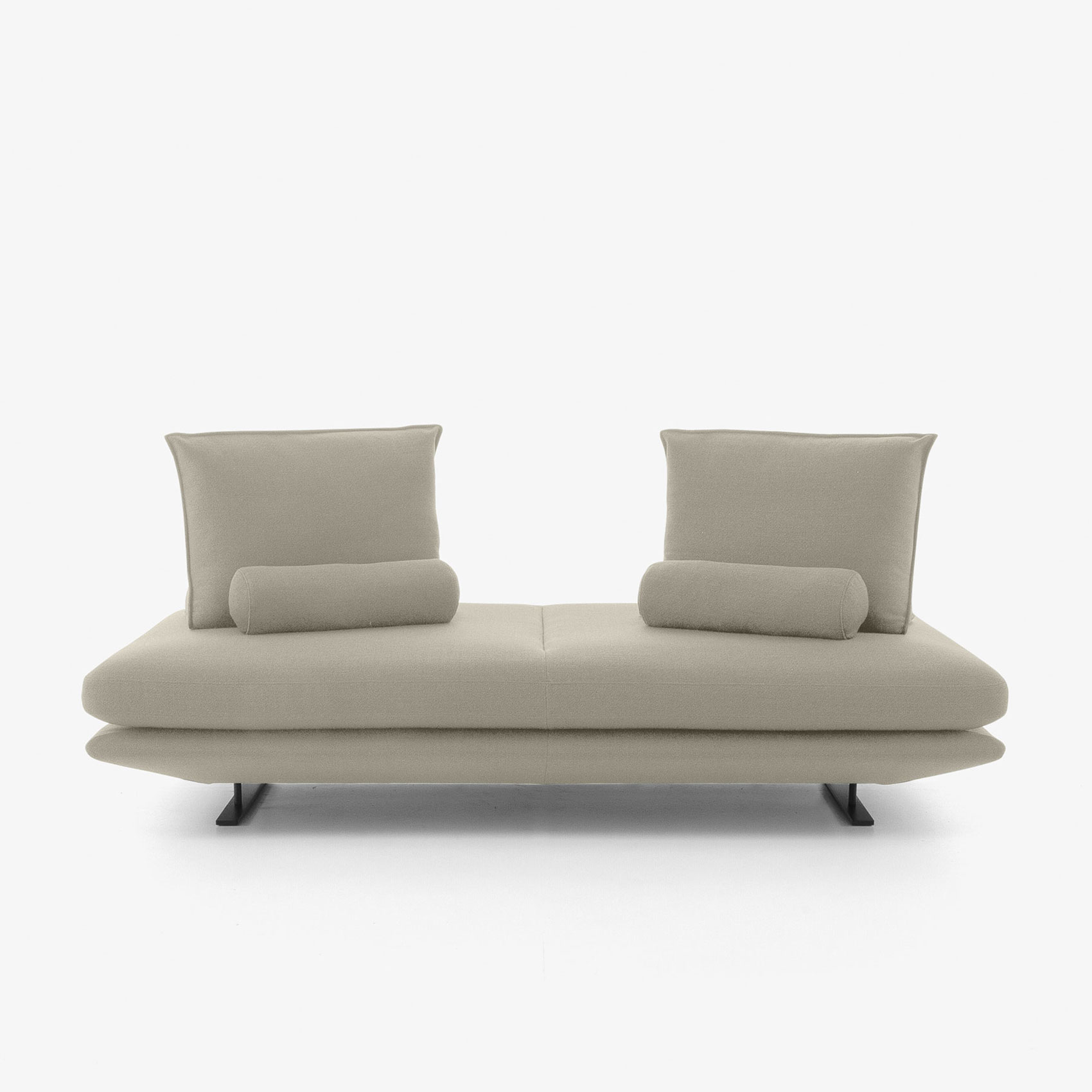 Image MEDIUM SETTEE - D 100  