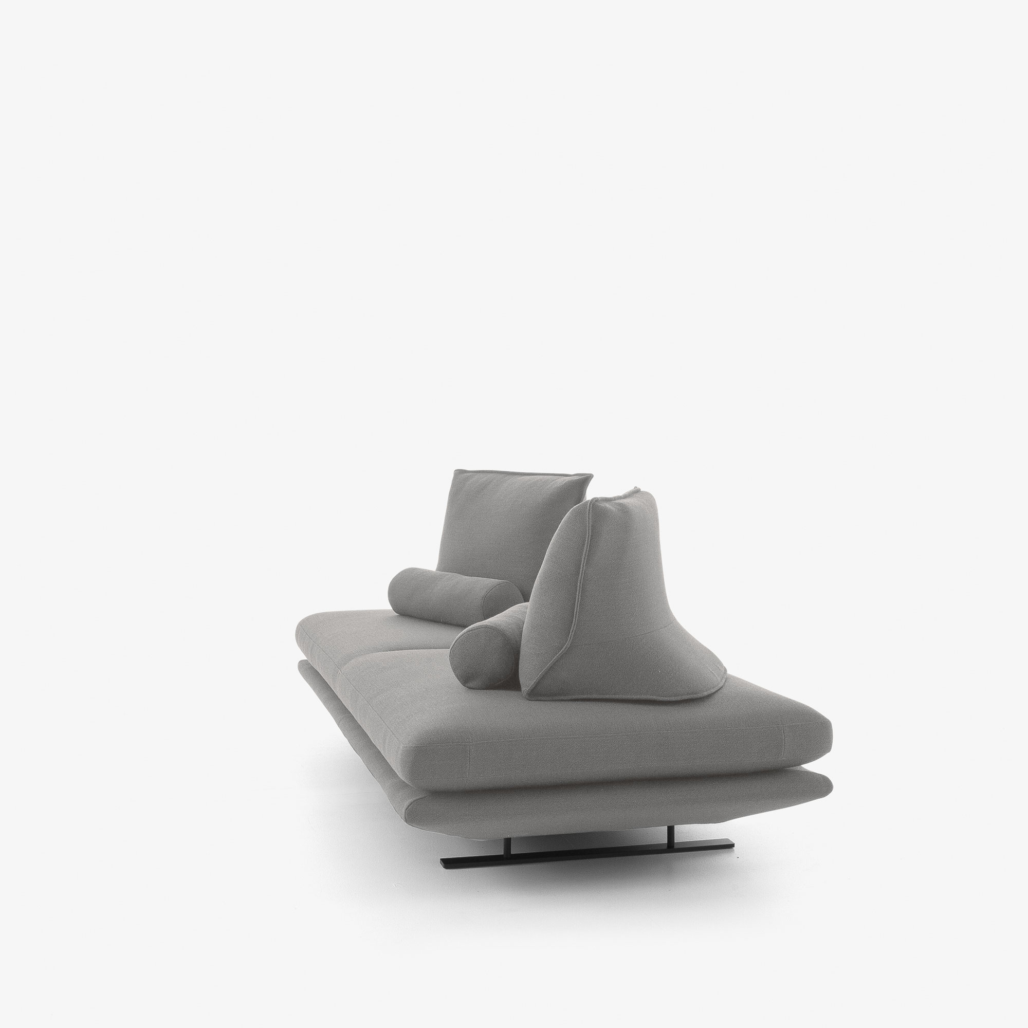 Image Medium settee - d 120   3