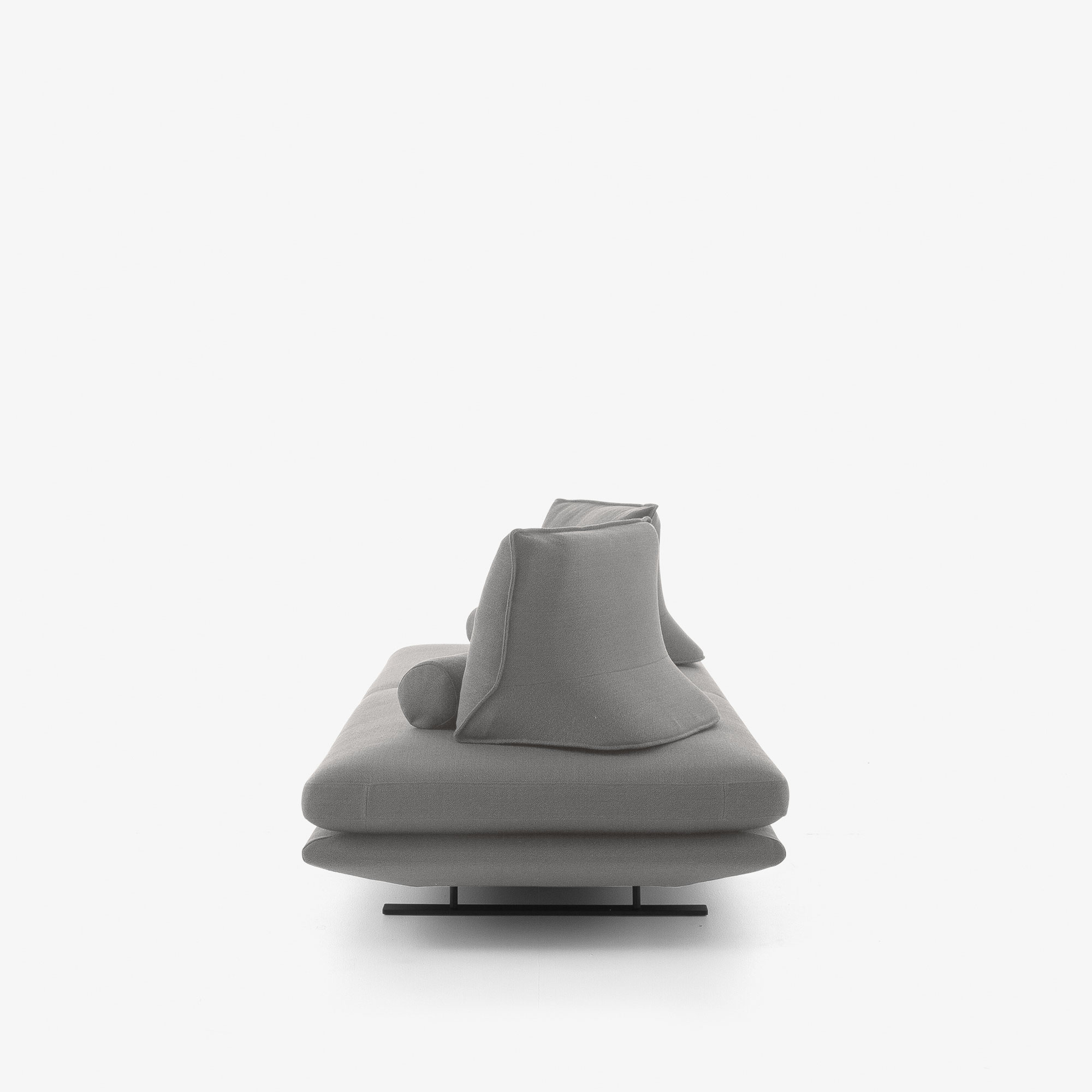 Image Medium settee - d 120   4