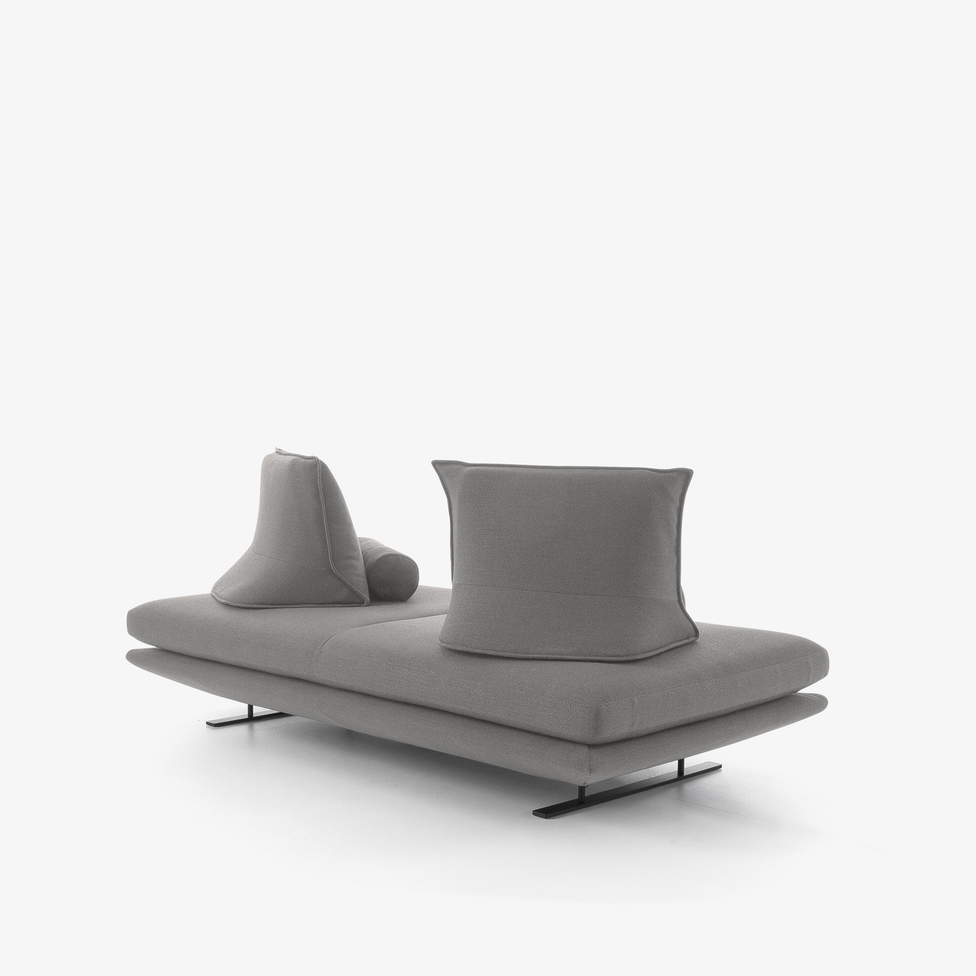 Image Medium settee - d 120   6