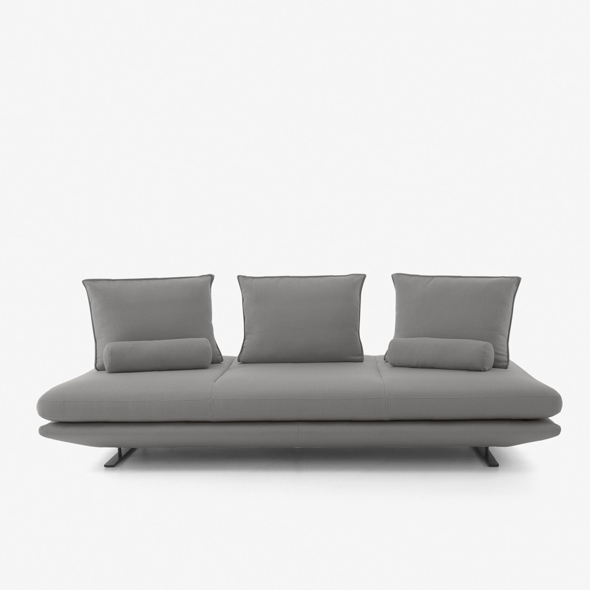 Image Large settee depth 120  1