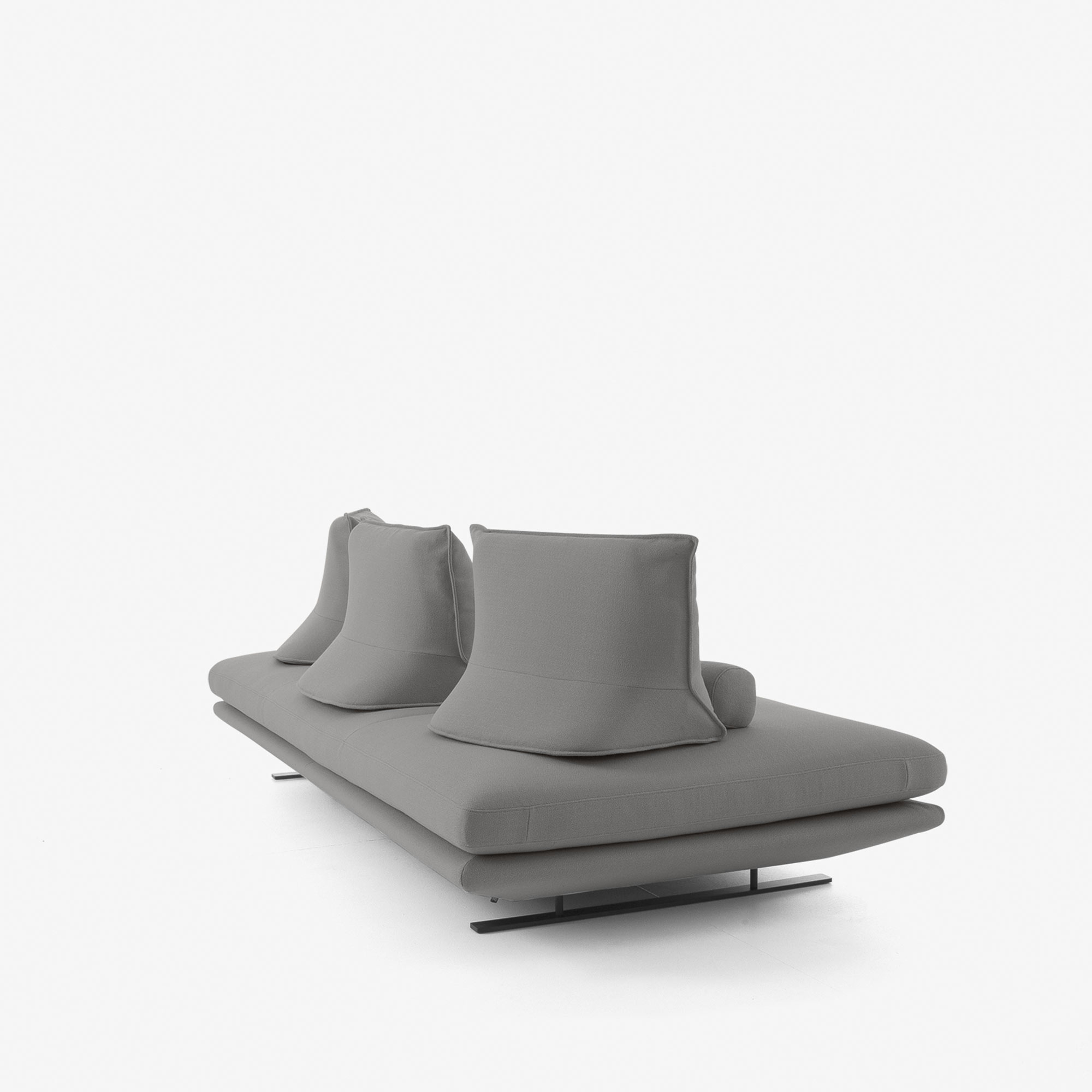 Image Large settee depth 120  7