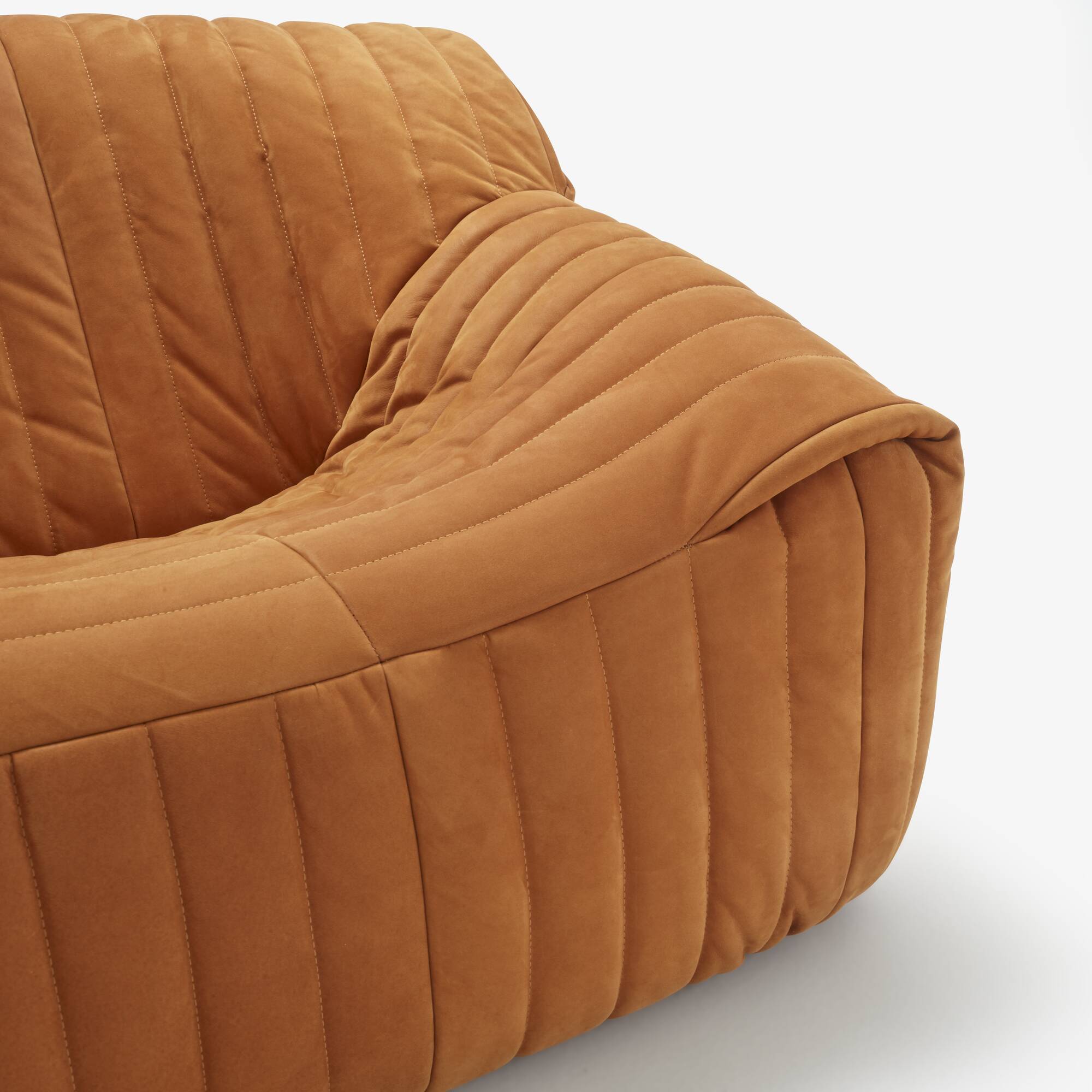 Image Medium settee with lumbar cushions  7