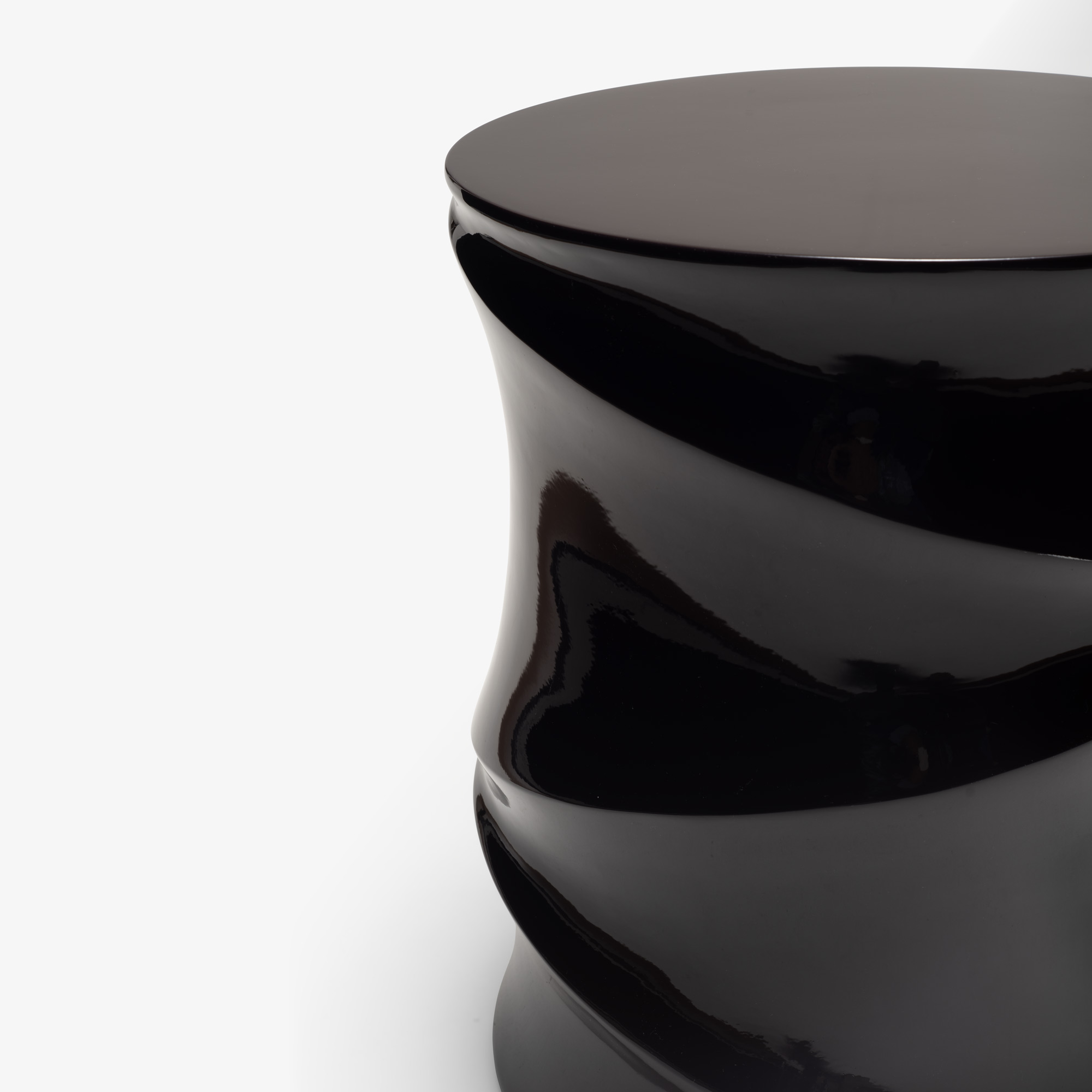 Image Occasional table rouge noir  4